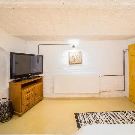 Adam * Balatonföldvár