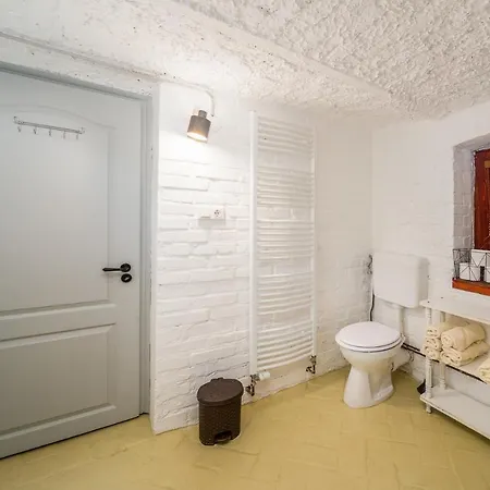 Adam Appartement *